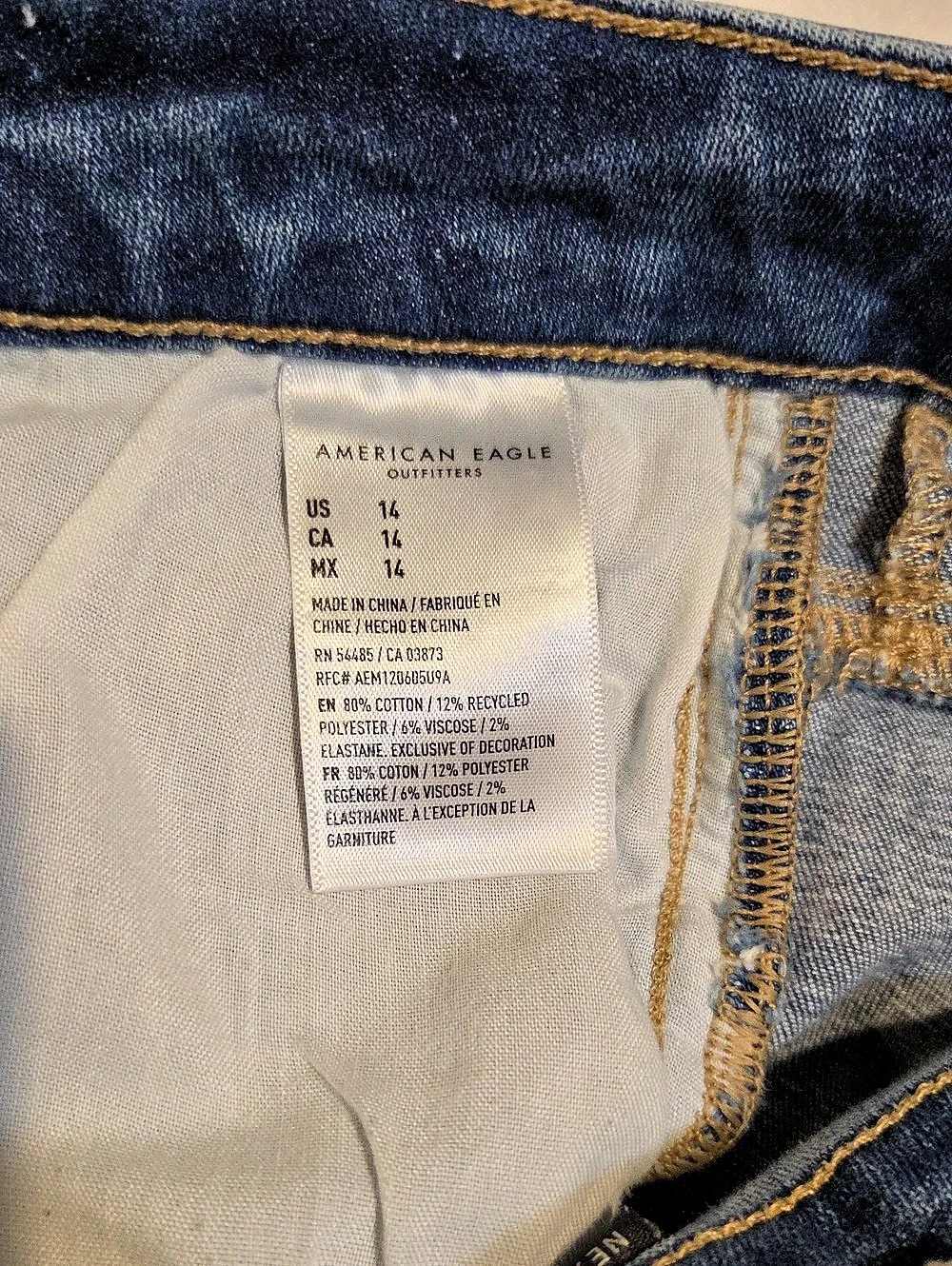 American Eagle Midi Denim Jean Shorts Size 14 - Picture 5 of 6